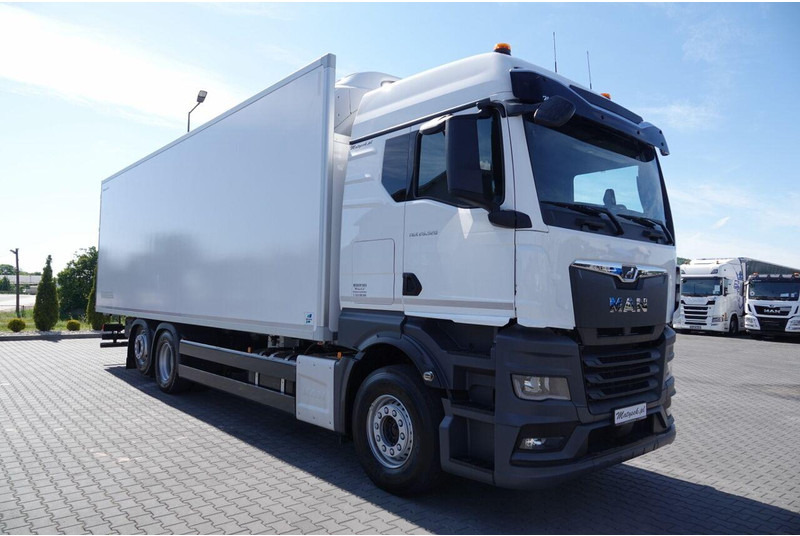 MAN TGX 26.520 / 6x2 / CHŁODNIA -8,6 M / AGREGAT THERMO KING T-1000R - Frigorífico camión: foto 3 MAN TGX 26.520 / 6x2 / CHŁODNIA -8,6 M / AGREGAT THERMO KING T-1000R - Frigorífico camión: foto 3