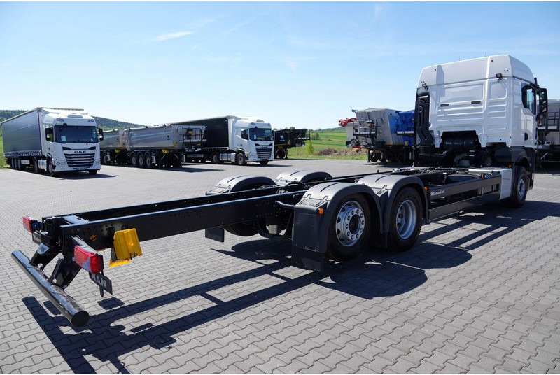 MAN TGX 26.520 / 6x2 / RAMA DŁ. 9,1M / OŚ PODNOSZONA / SKRĘTNA / DO - Chasis camión: foto 5 MAN TGX 26.520 / 6x2 / RAMA DŁ. 9,1M / OŚ PODNOSZONA / SKRĘTNA / DO - Chasis camión: foto 5