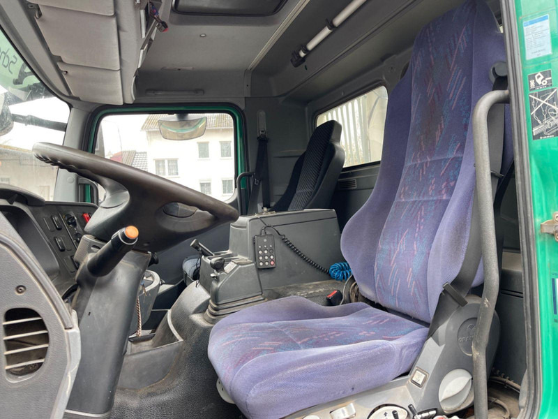 Mercedes-Benz 1833 Absetzkipper Bluetec 5 Klima 2 Hand Orig Km - Portacontenedore/ Intercambiable camión, Camión grúa: foto 5 Mercedes-Benz 1833 Absetzkipper Bluetec 5 Klima 2 Hand Orig Km - Portacontenedore/ Intercambiable camión, Camión grúa: foto 5