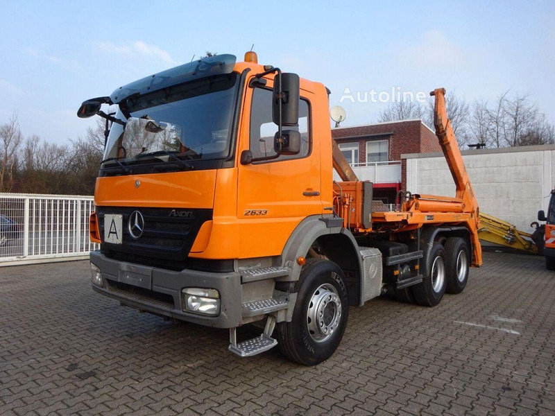 Mercedes-Benz 2633 Axor - Skip loader - Portacontenedor de cadenas camión: foto 2 Mercedes-Benz 2633 Axor - Skip loader - Portacontenedor de cadenas camión: foto 2