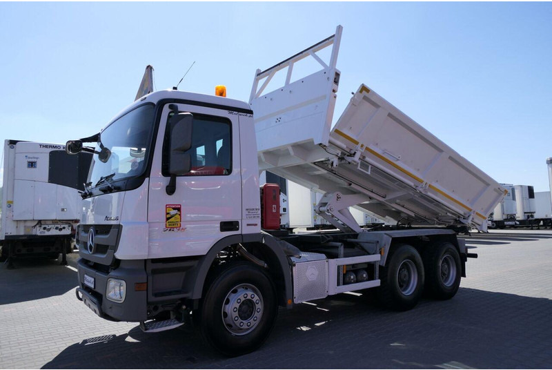 Mercedes-Benz ACTROS 2636 - Volquete camión: foto 2 Mercedes-Benz ACTROS 2636 - Volquete camión: foto 2