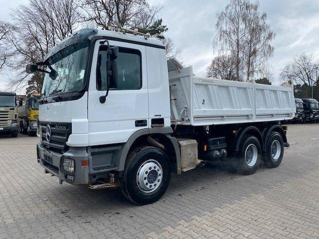 Mercedes-Benz ACTROS 2641 - Volquete camión: foto 3 Mercedes-Benz ACTROS 2641 - Volquete camión: foto 3