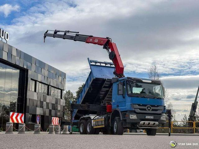 Mercedes-Benz ACTROS 3341 6x6 HMF 4220 K4 CRANE KIPPER - Volquete camión, Camión grúa: foto 3 Mercedes-Benz ACTROS 3341 6x6 HMF 4220 K4 CRANE KIPPER - Volquete camión, Camión grúa: foto 3