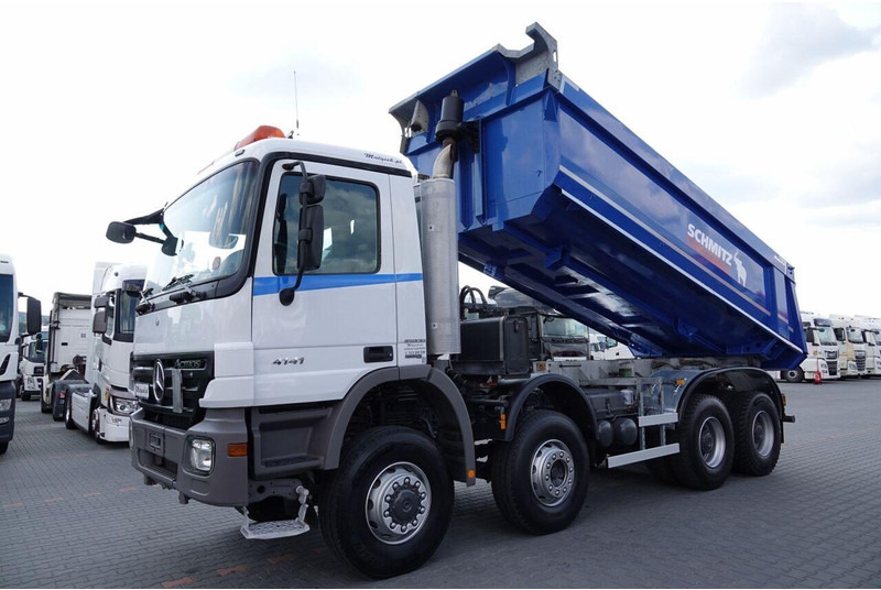 Mercedes-Benz ACTROS 4141 - Volquete camión: foto 2 Mercedes-Benz ACTROS 4141 - Volquete camión: foto 2