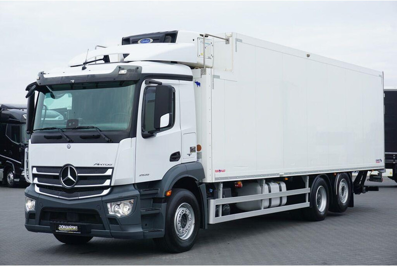 Mercedes-Benz ANTOS / 2535 / EURO 6 / CHŁODNIA + WINDA / 23 PALETY / OŚ SKRĘTN - Frigorífico camión: foto 2 Mercedes-Benz ANTOS / 2535 / EURO 6 / CHŁODNIA + WINDA / 23 PALETY / OŚ SKRĘTN - Frigorífico camión: foto 2