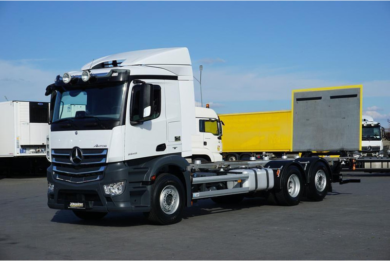 Mercedes-Benz ANTOS / 2545 / ACC / E 6 / BDF + WINDA / 7.15 , 7.45, 7.82 M / O - Chasis camión: foto 2 Mercedes-Benz ANTOS / 2545 / ACC / E 6 / BDF + WINDA / 7.15 , 7.45, 7.82 M / O - Chasis camión: foto 2
