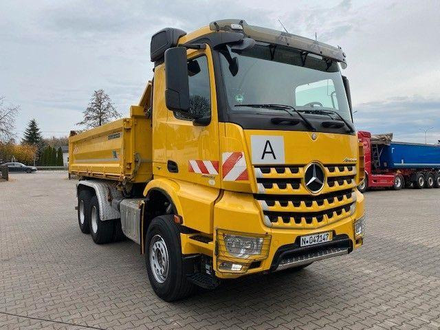 Mercedes-Benz AROCS 2648 - Volquete camión: foto 3 Mercedes-Benz AROCS 2648 - Volquete camión: foto 3