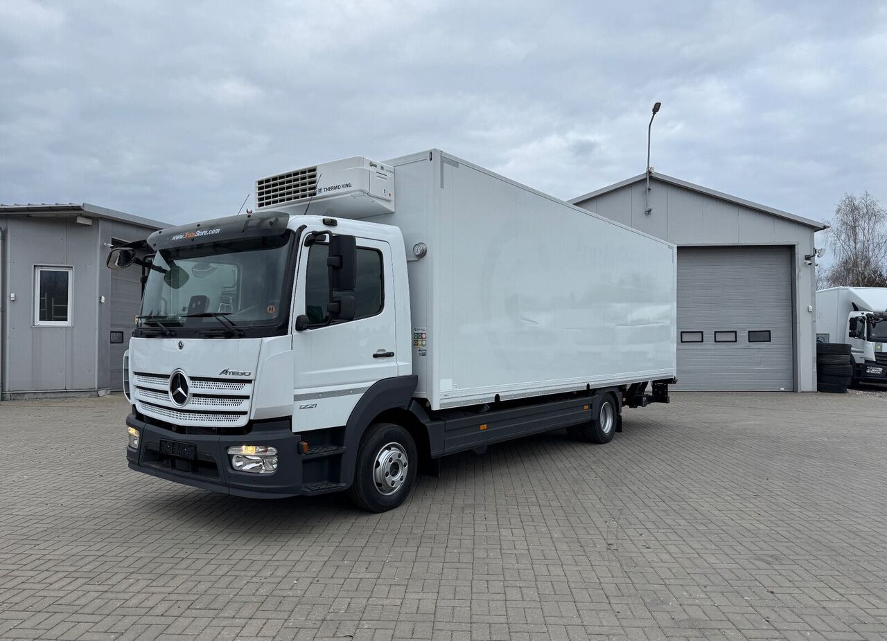 Mercedes-Benz ATEGO 1221 refrigerated truck + Tail lift - Frigorífico camión: foto 1 Mercedes-Benz ATEGO 1221 refrigerated truck + Tail lift - Frigorífico camión: foto 1