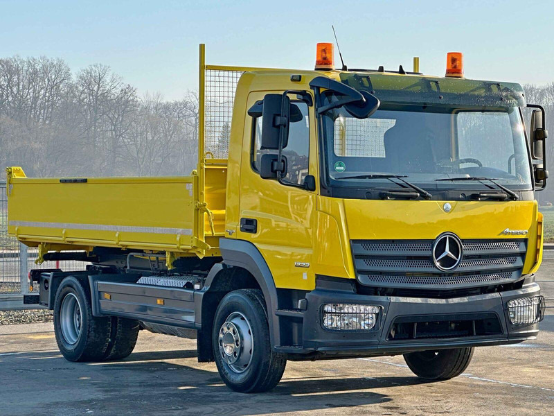 Mercedes-Benz ATEGO 1223 - Volquete camión: foto 4 Mercedes-Benz ATEGO 1223 - Volquete camión: foto 4