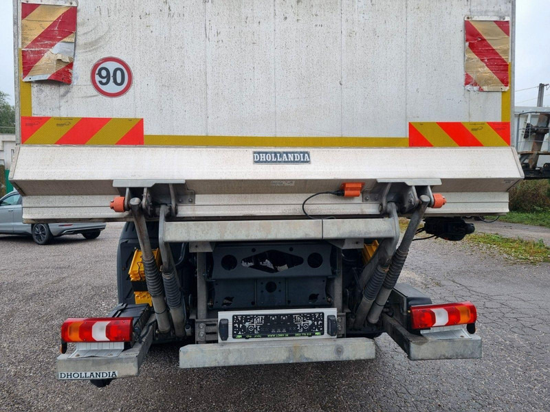 Mercedes-Benz ATEGO 1323 4x4 Refrigerated CARRIER XARIOS 600MT + Tail Lift - Frigorífico camión: foto 4 Mercedes-Benz ATEGO 1323 4x4 Refrigerated CARRIER XARIOS 600MT + Tail Lift - Frigorífico camión: foto 4