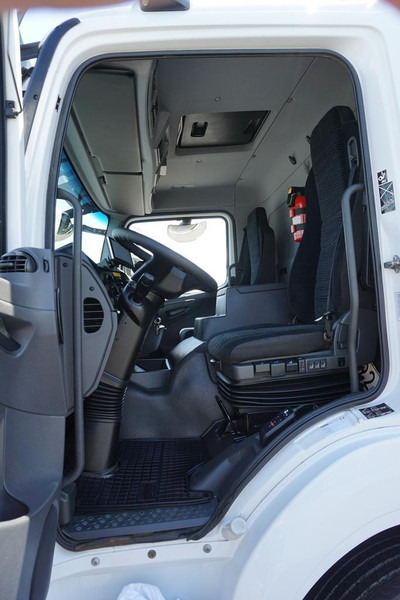 Leasing financiero de Mercedes-Benz ATEGO / 1524 / ACC / EURO 6 / IZOTERMA + WINDA / 16 PALET leasing Mercedes-Benz ATEGO / 1524 / ACC / EURO 6 / IZOTERMA + WINDA / 16 PALET: foto 7