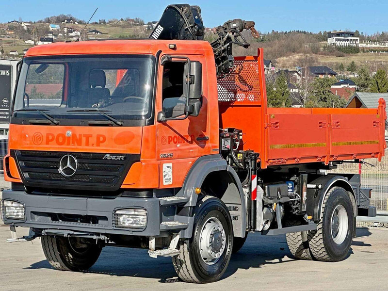 Mercedes-Benz AXOR 1829 * HIAB 1111 HIDUO + FUNK * TOP * 4x4 - Volquete camión, Camión grúa: foto 3 Mercedes-Benz AXOR 1829 * HIAB 1111 HIDUO + FUNK * TOP * 4x4 - Volquete camión, Camión grúa: foto 3