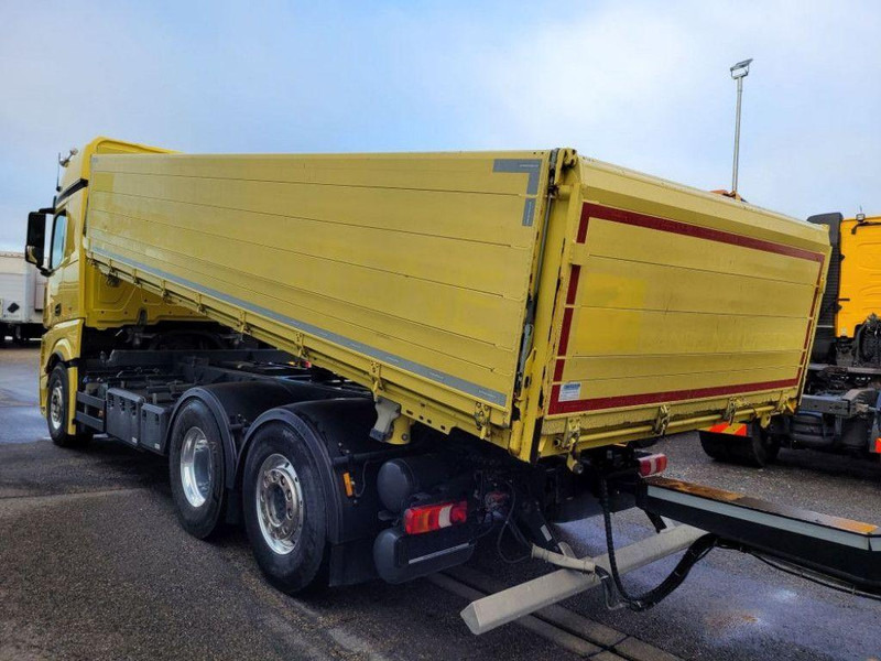 Mercedes-Benz Actros 2551 - Volquete camión: foto 5 Mercedes-Benz Actros 2551 - Volquete camión: foto 5