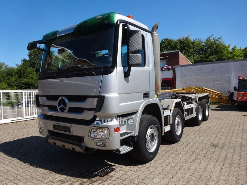 Mercedes-Benz Actros 3244 - Hook lift truck 8x4 - Multibasculante camión, Camión grúa: foto 1 Mercedes-Benz Actros 3244 - Hook lift truck 8x4 - Multibasculante camión, Camión grúa: foto 1