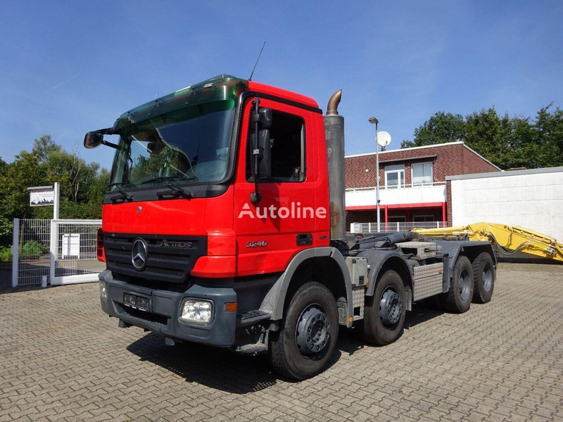 Mercedes-Benz Actros 3246 - Hook lift truck - Multibasculante camión: foto 1 Mercedes-Benz Actros 3246 - Hook lift truck - Multibasculante camión: foto 1