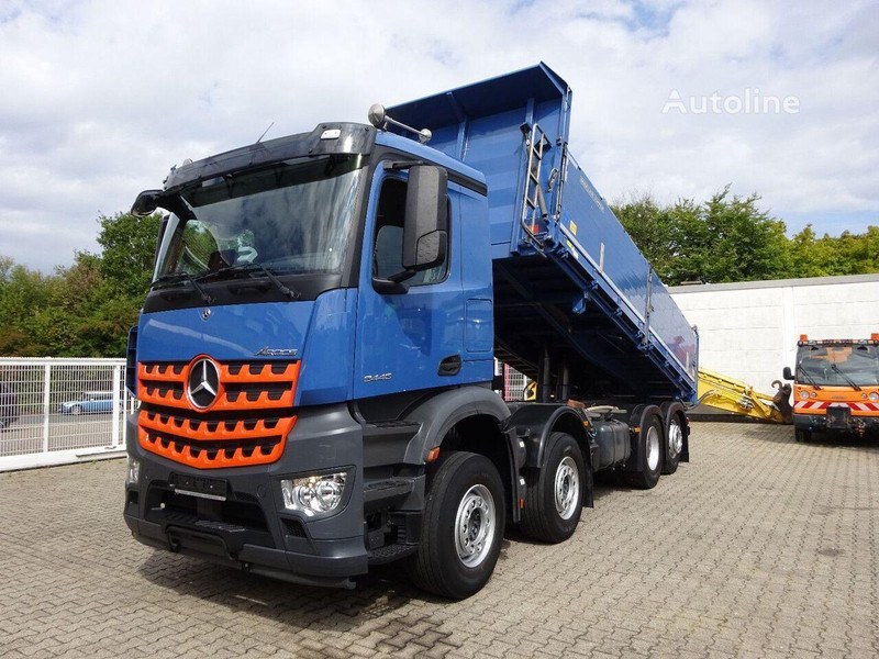 Mercedes-Benz Arocs 3446 - Tipper truck - Volquete camión: foto 1 Mercedes-Benz Arocs 3446 - Tipper truck - Volquete camión: foto 1