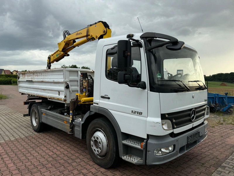 Mercedes-Benz Atego 1218 Meiller Kipper / Kran / Greifer - Volquete camión, Camión grúa: foto 1 Mercedes-Benz Atego 1218 Meiller Kipper / Kran / Greifer - Volquete camión, Camión grúa: foto 1