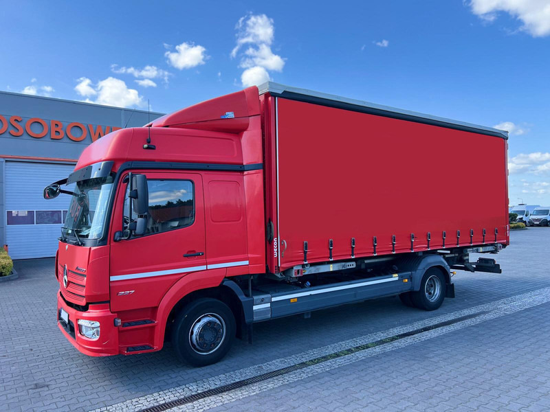 Mercedes-Benz Atego 1227 SWAP CHASSIS WECHSELFAHRGESTELL BDF CURTAIN PLANE 1.H - Camión lona: foto 2 Mercedes-Benz Atego 1227 SWAP CHASSIS WECHSELFAHRGESTELL BDF CURTAIN PLANE 1.H - Camión lona: foto 2