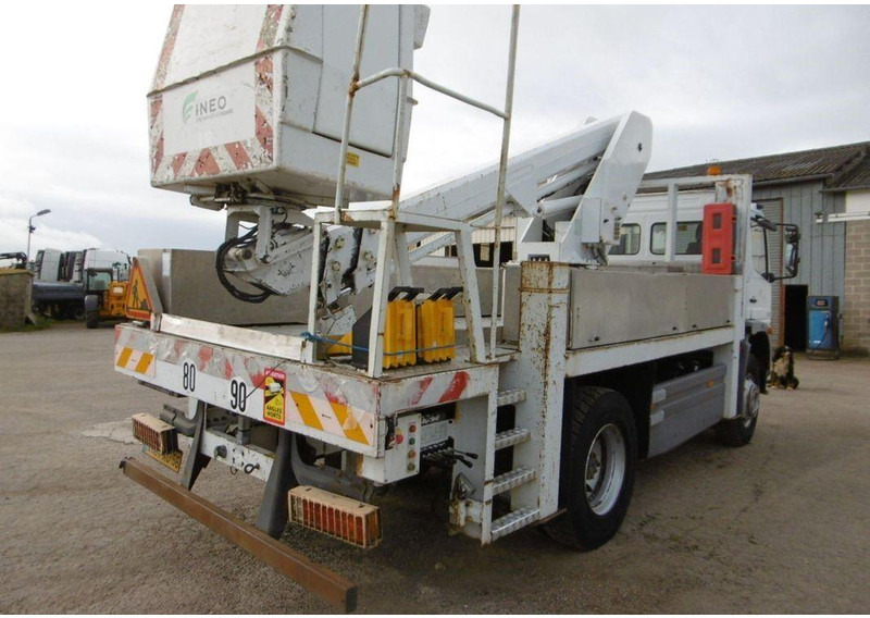 Mercedes-Benz Atego 1318 Nacelle - Lifting basket truck - Camión con plataforma elevadora: foto 3 Mercedes-Benz Atego 1318 Nacelle - Lifting basket truck - Camión con plataforma elevadora: foto 3