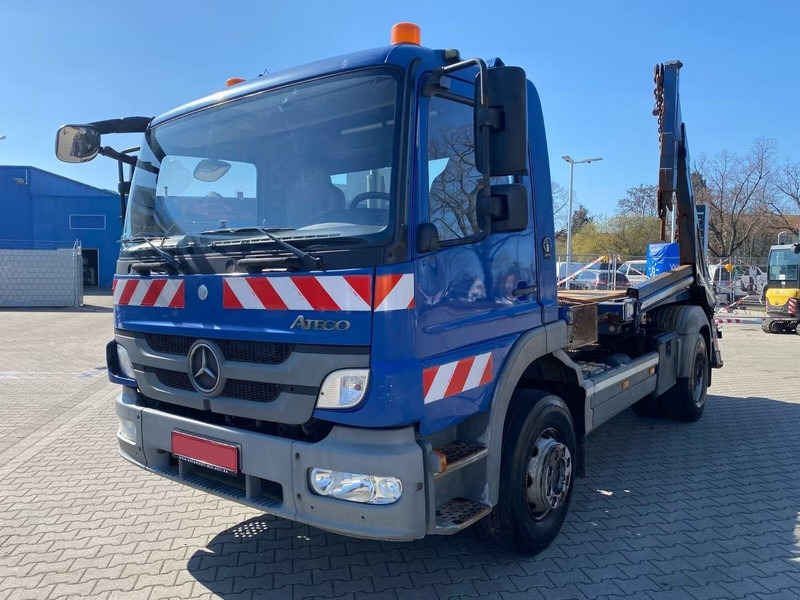 Mercedes-Benz Atego 1624 -Meiller Absetzkipper - Portacontenedor de cadenas camión: foto 1 Mercedes-Benz Atego 1624 -Meiller Absetzkipper - Portacontenedor de cadenas camión: foto 1