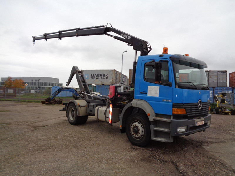 Mercedes-Benz Atego 1828 Hook lift truck + Crane Hiab 102 - Multibasculante camión, Camión grúa: foto 3 Mercedes-Benz Atego 1828 Hook lift truck + Crane Hiab 102 - Multibasculante camión, Camión grúa: foto 3