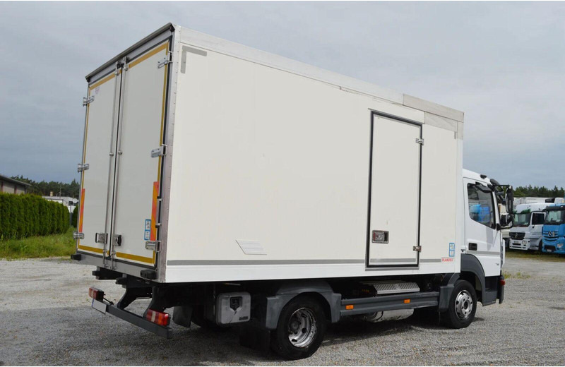 Mercedes-Benz Atego 716 IZOTERMA REFRIGERATOR SIDE DOOR - Frigorífico camión: foto 4 Mercedes-Benz Atego 716 IZOTERMA REFRIGERATOR SIDE DOOR - Frigorífico camión: foto 4