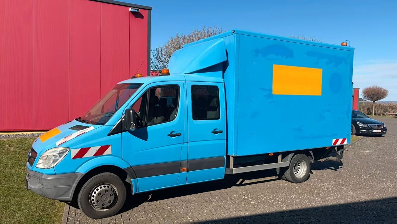 Mercedes-Benz Sprinter II 519 CDI DOKA box truck+Tail lift - Camión caja cerrada: foto 2 Mercedes-Benz Sprinter II 519 CDI DOKA box truck+Tail lift - Camión caja cerrada: foto 2