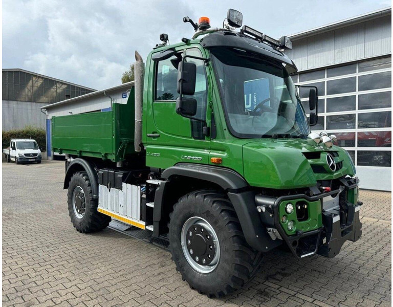 Mercedes-Benz Unimog U430 4x4 Tipper - Volquete camión: foto 3 Mercedes-Benz Unimog U430 4x4 Tipper - Volquete camión: foto 3