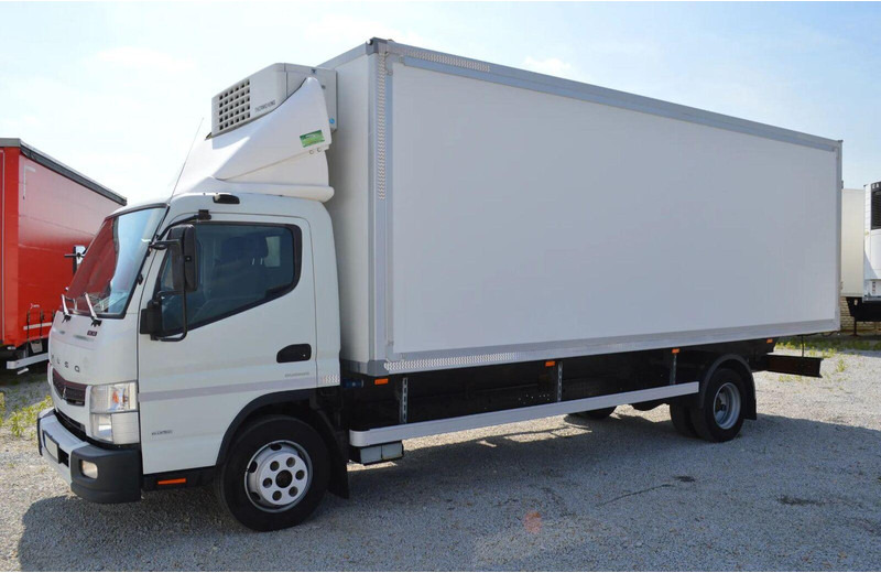 Mitsubishi CANTER FUSO 9C18 REFRIGERATOR + DOOR ISOTHERM CONTAINER - Frigorífico camión: foto 2 Mitsubishi CANTER FUSO 9C18 REFRIGERATOR + DOOR ISOTHERM CONTAINER - Frigorífico camión: foto 2