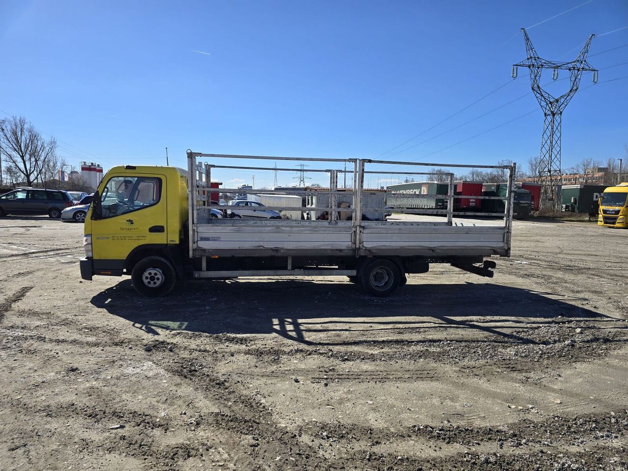 Mitsubishi Canter 3,0 d - Pritsche - Caja abierta furgoneta: foto 4 Mitsubishi Canter 3,0 d - Pritsche - Caja abierta furgoneta: foto 4
