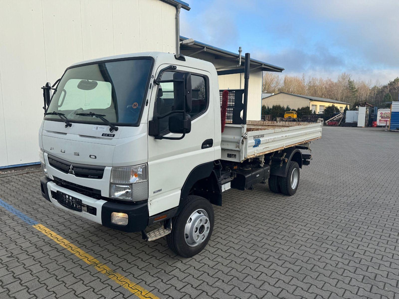 Mitsubishi FUSO 7 C 18 AK 4x4 3-Way Tipper - Volquete camión: foto 1 Mitsubishi FUSO 7 C 18 AK 4x4 3-Way Tipper - Volquete camión: foto 1
