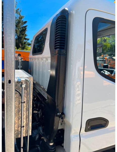 Mitsubishi Fuso Canter 6S15 - Skip loader truck - Portacontenedor de cadenas camión: foto 5 Mitsubishi Fuso Canter 6S15 - Skip loader truck - Portacontenedor de cadenas camión: foto 5