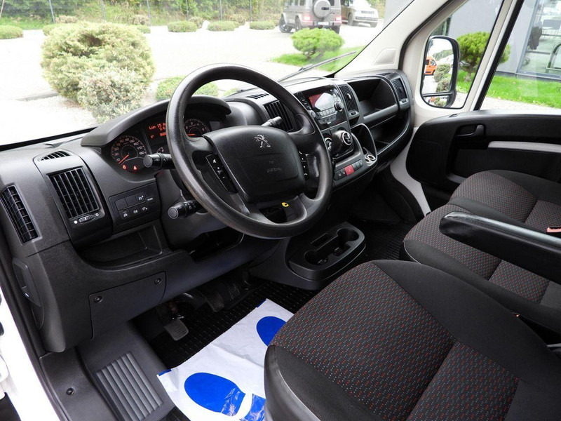 Peugeot BOXER SKRZYNIA PODWÓJNA KABINA DOKA 7 MIEJSC TEMPOMAT KLIMATYZAC - Caja abierta furgoneta, Furgoneta combi: foto 2 Peugeot BOXER SKRZYNIA PODWÓJNA KABINA DOKA 7 MIEJSC TEMPOMAT KLIMATYZAC - Caja abierta furgoneta, Furgoneta combi: foto 2