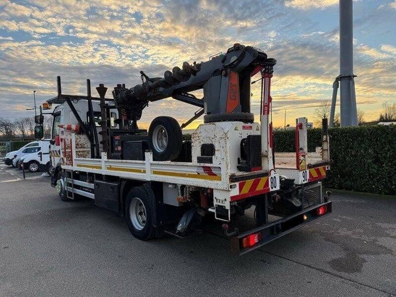 Renault d Drilling truck RISA GT2 - Camión caja abierta, Camión grúa: foto 4 Renault d Drilling truck RISA GT2 - Camión caja abierta, Camión grúa: foto 4