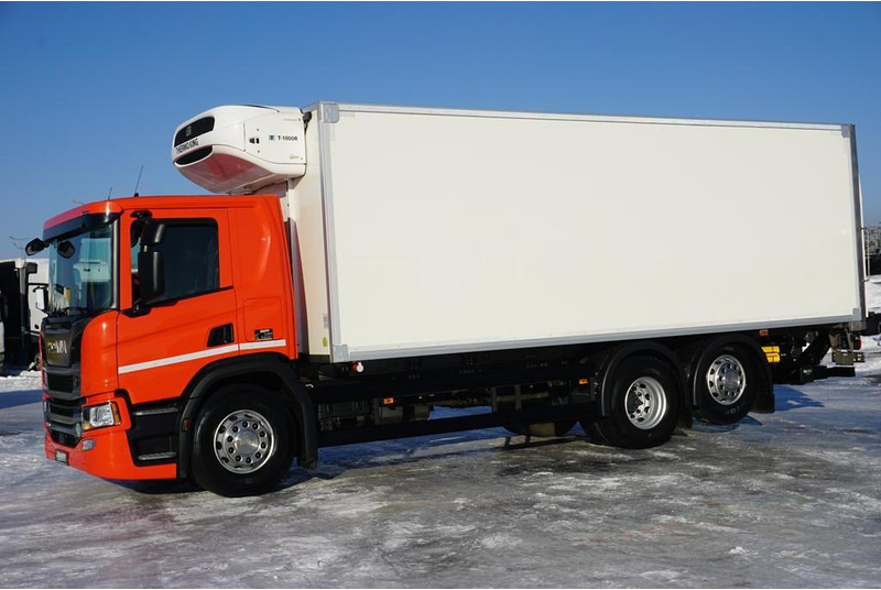 Scania P 360 / E 6 / CHŁODNIA + WINDA / 18 PALET / RETARDER / OŚ SKRĘTN - Frigorífico camión: foto 3 Scania P 360 / E 6 / CHŁODNIA + WINDA / 18 PALET / RETARDER / OŚ SKRĘTN - Frigorífico camión: foto 3