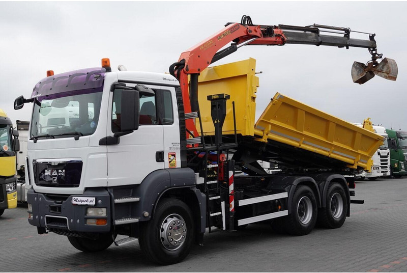 Scania TGS 33.360 / 6x4 / WYWROTKA + HDS PALFINGER PK 15 500 wysów 10m - Volquete camión, Camión grúa: foto 1 Scania TGS 33.360 / 6x4 / WYWROTKA + HDS PALFINGER PK 15 500 wysów 10m - Volquete camión, Camión grúa: foto 1