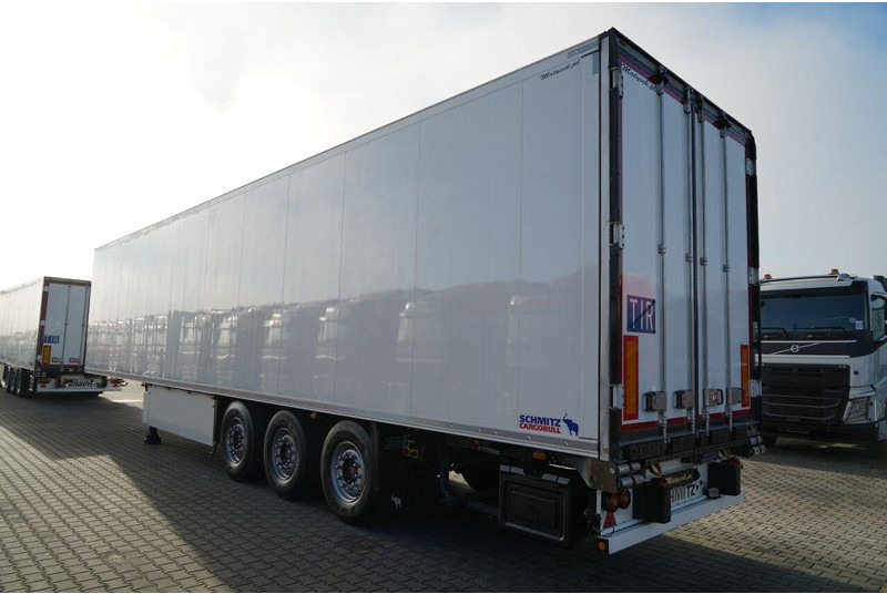 Schmitz Cargobull CHŁODNIA / THERMO KING SLX 300 / HAKÓWKA / OŚ PODNOSZONA / KOSZ - Frigorífico semirremolque: foto 3 Schmitz Cargobull CHŁODNIA / THERMO KING SLX 300 / HAKÓWKA / OŚ PODNOSZONA / KOSZ - Frigorífico semirremolque: foto 3
