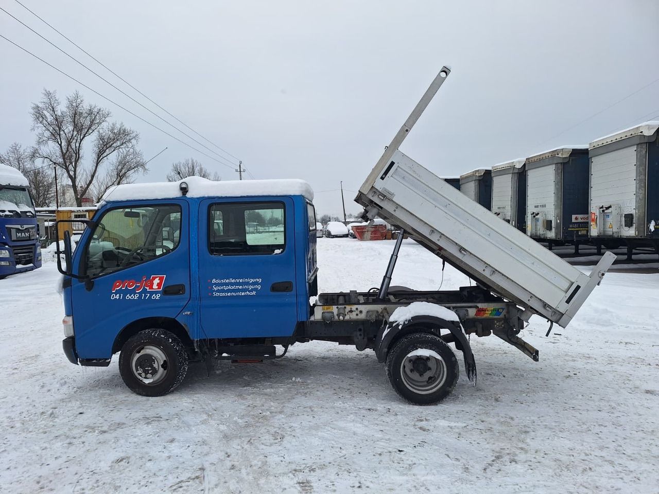 Toyota Dyna 150 3,0 D - Doka 3 sided Tipper - Volquete furgoneta, Furgoneta combi: foto 4 Toyota Dyna 150 3,0 D - Doka 3 sided Tipper - Volquete furgoneta, Furgoneta combi: foto 4