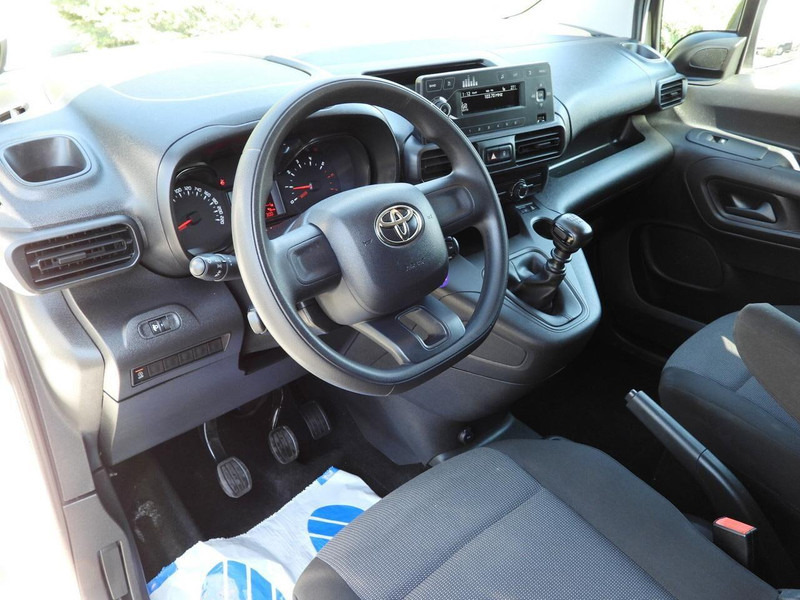 Toyota PROACE CITY FURGON CHŁODNIA -15*C ZASILANIE 230V TEMPOMAT KLIM - Frigorífico furgoneta: foto 2 Toyota PROACE CITY FURGON CHŁODNIA -15*C ZASILANIE 230V TEMPOMAT KLIM - Frigorífico furgoneta: foto 2