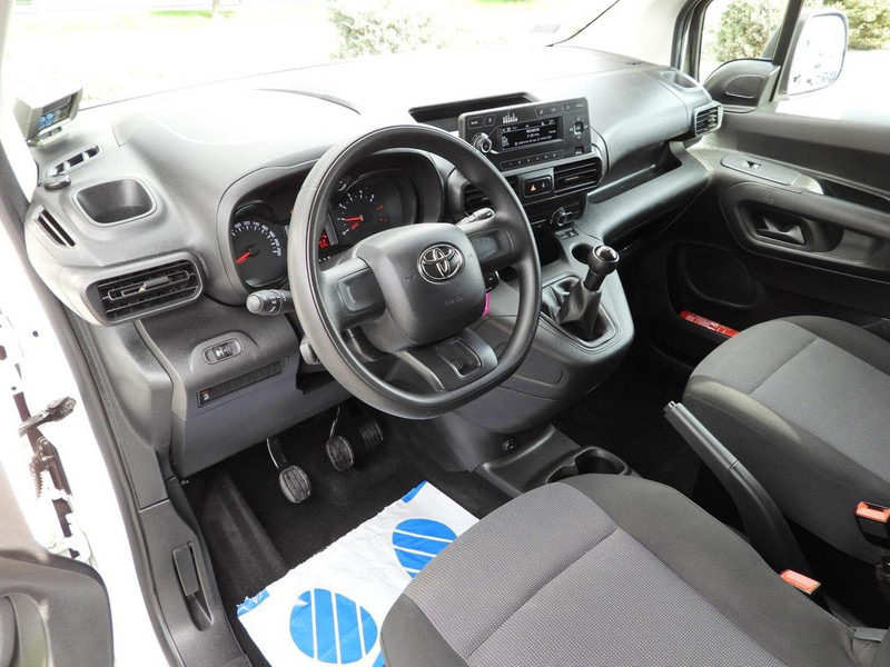 Toyota PROACE CITY FURGON CHŁODNIA -15*C ZASILANIE 230V TEMPOMAT KLIM - Frigorífico furgoneta: foto 2 Toyota PROACE CITY FURGON CHŁODNIA -15*C ZASILANIE 230V TEMPOMAT KLIM - Frigorífico furgoneta: foto 2