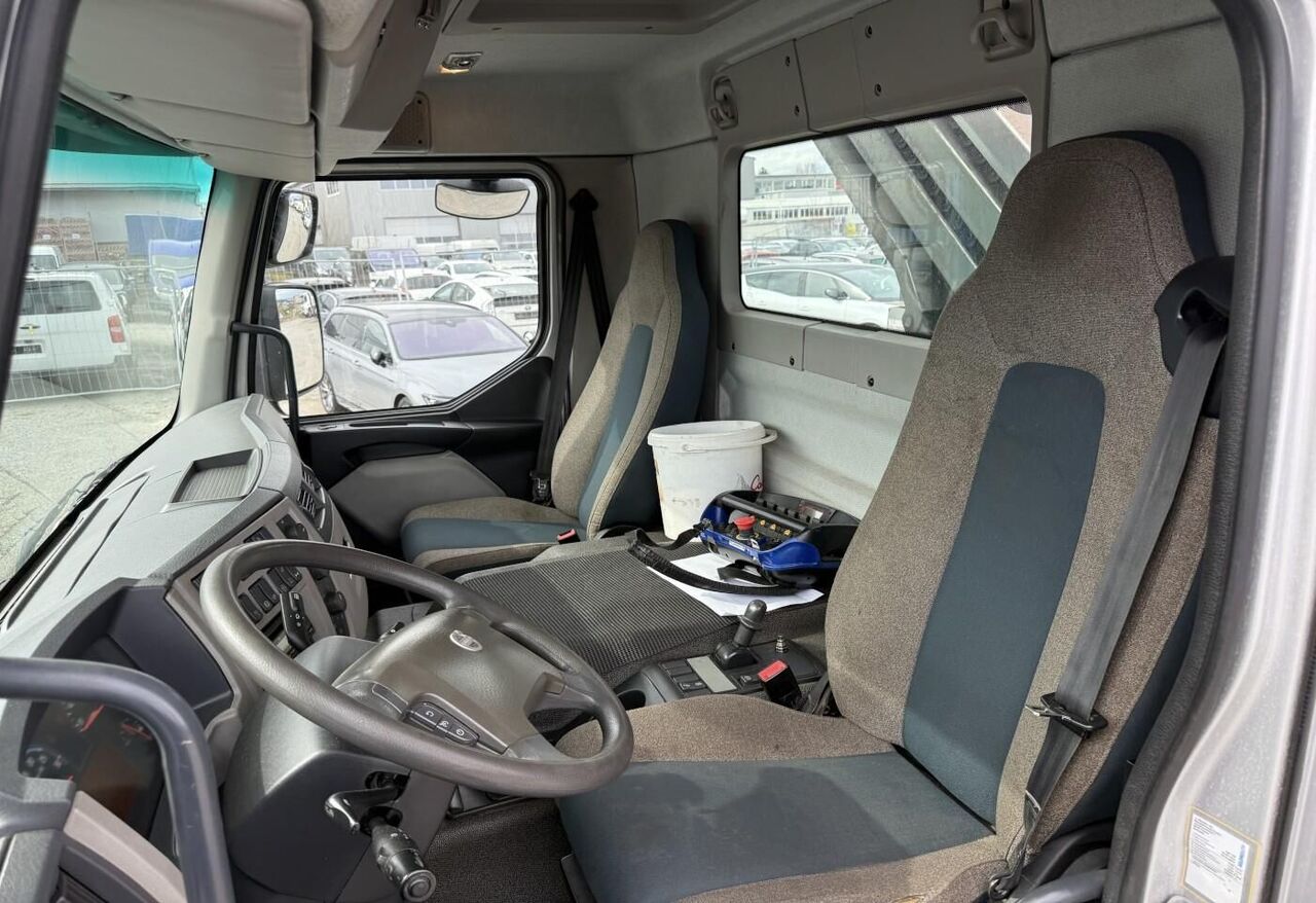 Camión caja abierta, Camión grúa Volvo FE-320 + Fassi crane: foto 13