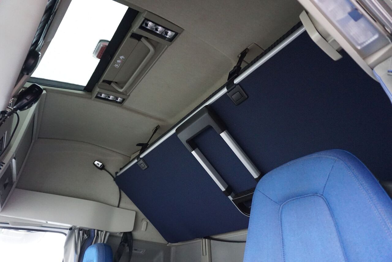 Camión lona Volvo / FH / 460 / I – SAVE / ACC / EURO 6 / ZESTAW PRZEJAZDOWY 120 M3: foto 15 Camión lona Volvo / FH / 460 / I – SAVE / ACC / EURO 6 / ZESTAW PRZEJAZDOWY 120 M3: foto 15