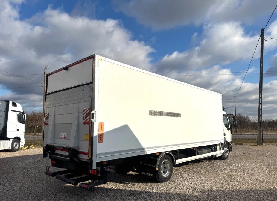 Volvo FL 240 refrigerated truck+Tail lift - Frigorífico camión: foto 5 Volvo FL 240 refrigerated truck+Tail lift - Frigorífico camión: foto 5