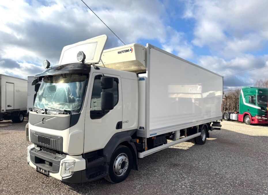 Volvo FL 240 refrigerated truck+Tail lift - Frigorífico camión: foto 1 Volvo FL 240 refrigerated truck+Tail lift - Frigorífico camión: foto 1
