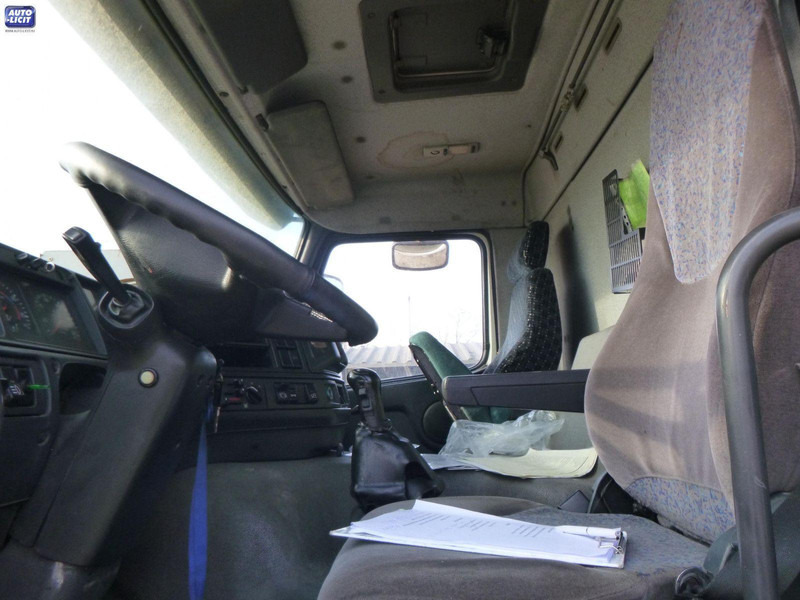 Volvo FM 12.380. - Cisterna camión: foto 5 Volvo FM 12.380. - Cisterna camión: foto 5