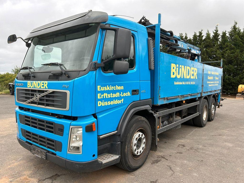 Volvo FM 410 Pritsche mit Kran - Camión caja abierta, Camión grúa: foto 2 Volvo FM 410 Pritsche mit Kran - Camión caja abierta, Camión grúa: foto 2