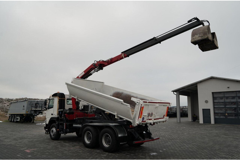 Volvo FMX 380 / 6x4 / WYWROTKA + HDS HMF 1820 K2 / HYDROBURTA / STEROW - Volquete camión, Camión grúa: foto 3 Volvo FMX 380 / 6x4 / WYWROTKA + HDS HMF 1820 K2 / HYDROBURTA / STEROW - Volquete camión, Camión grúa: foto 3