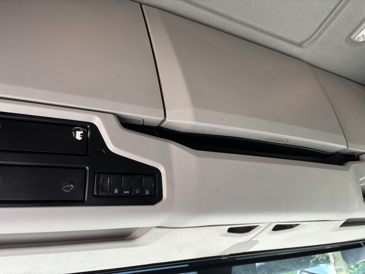 SCANIA R 450 A4x2NB - Cabeza tractora: foto 2 SCANIA R 450 A4x2NB - Cabeza tractora: foto 2