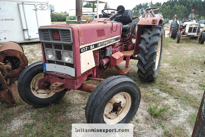 INTERNATIONAL 433 SA Farm Tractor | 2.5L Diesel | 4x2 | Brand New Tyres - Tractor: foto 1 INTERNATIONAL 433 SA Farm Tractor | 2.5L Diesel | 4x2 | Brand New Tyres - Tractor: foto 1