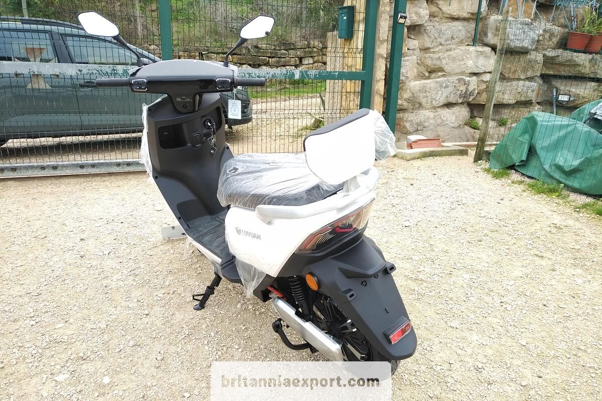 LUYUAN MKK Pro Max – 80 km/h Electric Scooter (125cc Class | NOT 45 km/h) - Motocicleta: foto 5 LUYUAN MKK Pro Max – 80 km/h Electric Scooter (125cc Class | NOT 45 km/h) - Motocicleta: foto 5